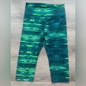 Green workout capris